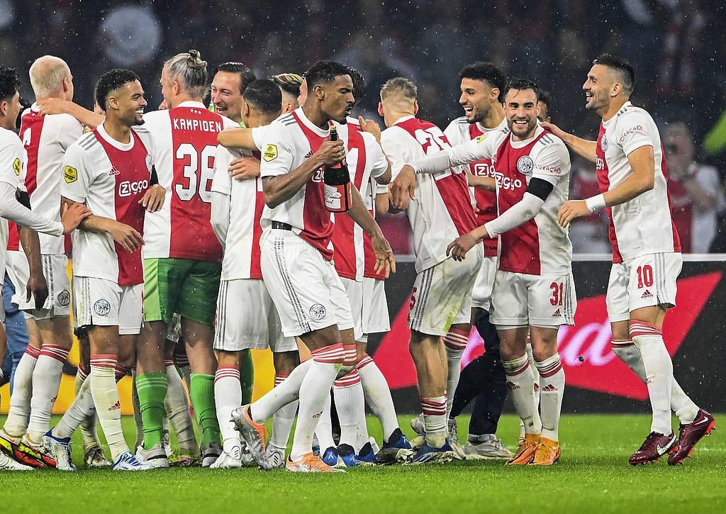 克罗地亚队险胜阿联酋队，晋级十六强的简单介绍